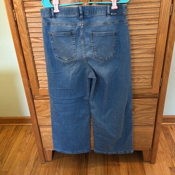 J. Jill Classic Blue Cropped Jeans - Picture 4 of 9